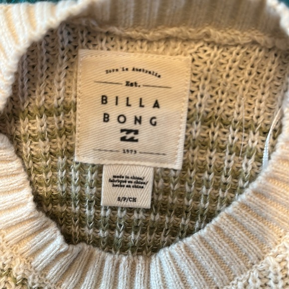 Billabong Green Crew Neck Sweater with Textured Knit - Picture 4 of 4